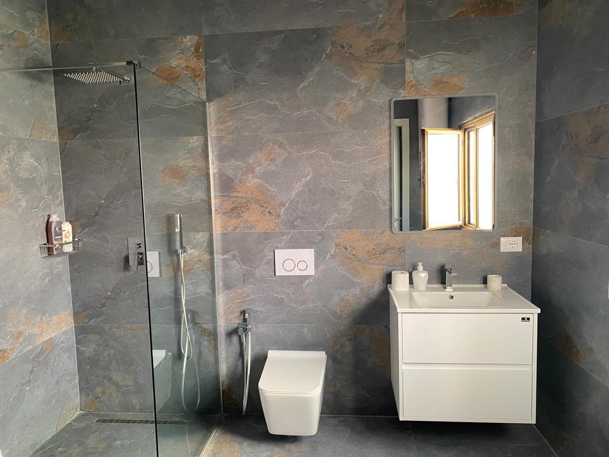 Tirana Central Rooms Pazari Экстерьер фото